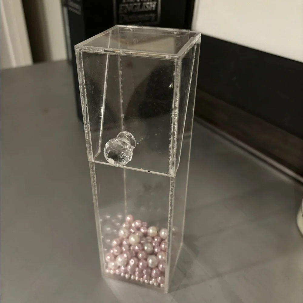 ACRYLIC FLIP TOP BOX MAKE UP BRUSH HOLDER